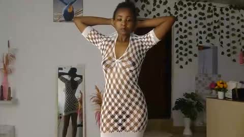 Snapshot of skyy_brown chatting on May 2026 01:57:02 AM Bella online show from May 2026 01:57:02 AM