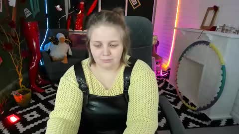 Snapshot of sladadeew chatting on January 2025 03:19:01 PM Slada Deew online show from January 2025 03:19:01 PM