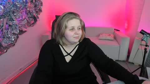 Snapshot of sladadeew chatting on January 2025 03:07:01 PM Slada Deew online show from January 2025 03:07:01 PM