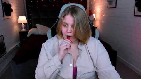 Snapshot of sladadeew chatting on January 2025 12:06:02 PM Slada Deew online show from January 2025 12:06:02 PM