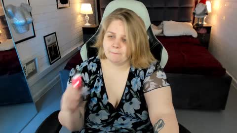 Snapshot of sladadeew chatting on January 2025 09:01:02 AM Slada Deew online show from January 2025 09:01:02 AM