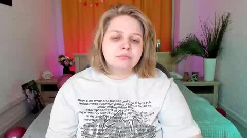 Snapshot of sladadeew chatting on February 2025 09:09:01 AM Slada Deew online show from February 2025 09:09:01 AM