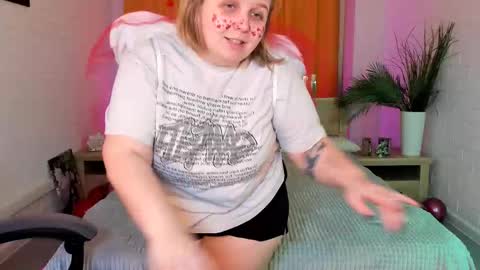 Snapshot of sladadeew chatting on February 2025 12:16:01 PM Slada Deew online show from February 2025 12:16:01 PM
