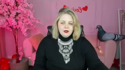 Snapshot of sladadeew chatting on February 2025 12:06:02 PM Slada Deew online show from February 2025 12:06:02 PM