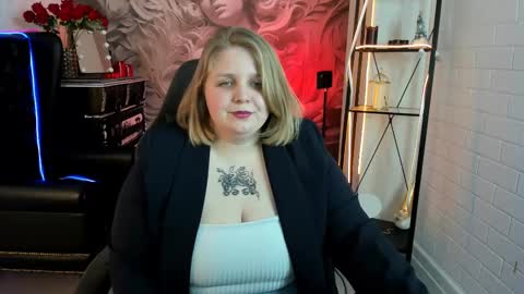 Snapshot of sladadeew chatting on February 2025 03:09:01 PM Slada Deew online show from February 2025 03:09:01 PM