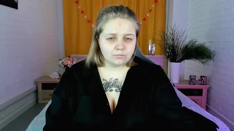 Snapshot of sladadeew chatting on March 2025 05:16:01 AM Slada Deew online show from March 2025 05:16:01 AM