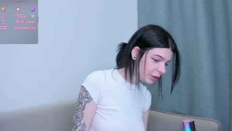 Snapshot of slamlust chatting on June 2026 05:50:02 AM Sonya online show from June 2026 05:50:02 AM