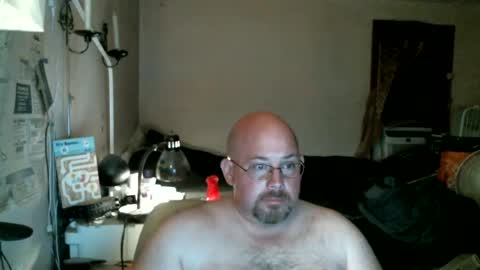 Snapshot of slavejim518 chatting on July 2026 04:41:01 AM slavejim online show from July 2026 04:41:01 AM