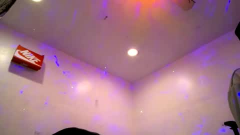 Sleazyycarlitx online show from November 2025 08:20:02 AM