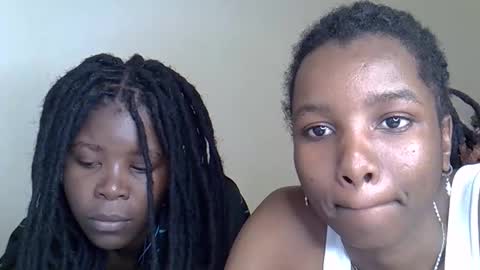 Snapshot of sleciah chatting on November 2025 09:03:01 AM sleciah online show from November 2025 09:03:01 AM