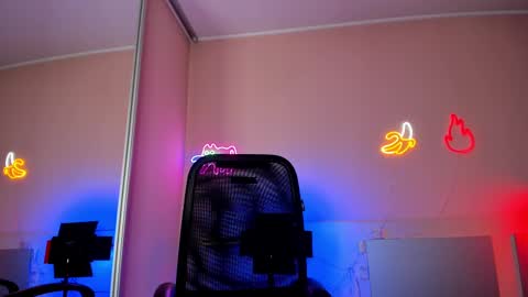 Slemgem Amy  friends online show from February 2025 10:11:02 PM