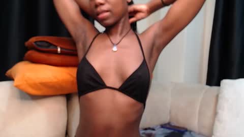 Snapshot of slim_aria chatting on May 2026 08:19:01 AM Aria online show from May 2026 08:19:01 AM