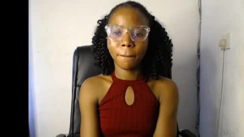 Snapshot of slim_ebonypet chatting on April 2026 03:03:01 PM Crystal online show from April 2026 03:03:01 PM