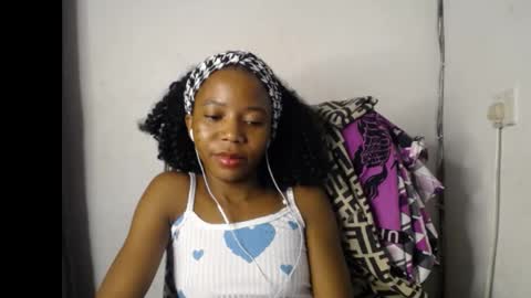 Snapshot of slim_ebonypet chatting on May 2026 08:03:02 PM Crystal online show from May 2026 08:03:02 PM
