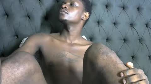 Snapshot of slim_long01 chatting on January 2025 11:17:01 AM slim long01 online show from January 2025 11:17:01 AM