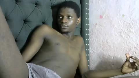 Snapshot of slim_long01 chatting on February 2025 11:01:02 AM slim long01 online show from February 2025 11:01:02 AM
