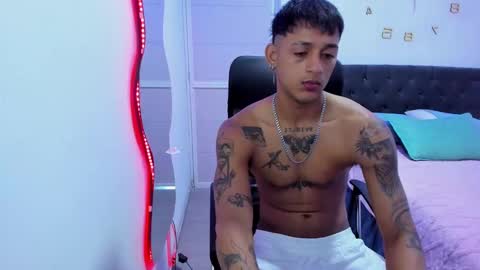 Snapshot of slim_master12 chatting on December 2024 05:55:02 PM slim_master12 online show from December 2024 05:55:02 PM