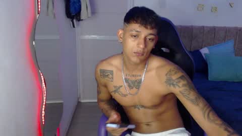 Snapshot of slim_master12 chatting on March 2025 08:52:02 AM slim_master12 online show from March 2025 08:52:02 AM