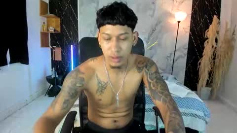 slim_master12 online show from May 2026 08:25:01 PM