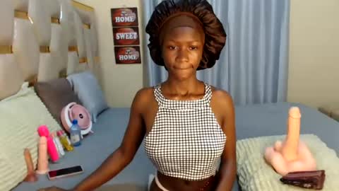 Snapshot of slimqueenbae chatting on July 2026 07:56:02 AM slimqueenbae online show from July 2026 07:56:02 AM