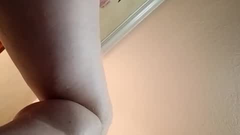 slimwest369 online show from May 2026 04:21:01 AM