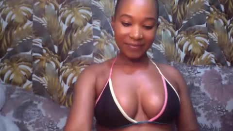 slimy_baiby online show from October 2025 05:42:01 PM