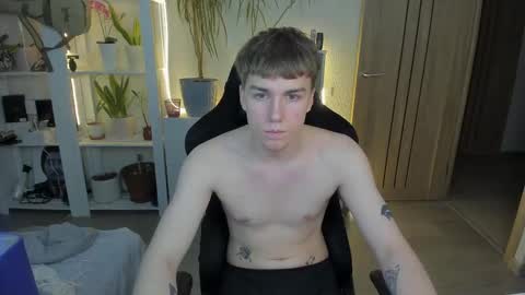 Mila online show from February 2025 06:30:01 PM