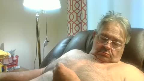 Snapshot of slippery_duck chatting on November 2025 01:42:02 PM slippery_duck online show from November 2025 01:42:02 PM