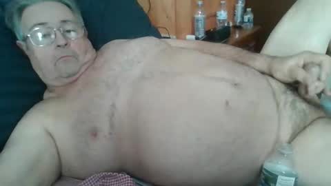 slippery_duck online show from February 2026 05:22:02 PM