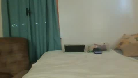 Snapshot of sluttamer72 chatting on June 2026 03:14:02 PM Jade and Thomas online show from June 2026 03:14:02 PM
