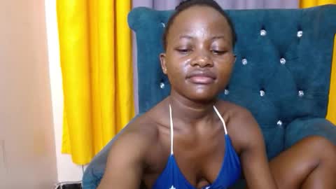 Snapshot of slutty_charmz chatting on November 2025 07:13:01 PM Bree online show from November 2025 07:13:01 PM