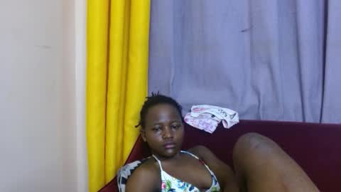 Snapshot of slutty_charmz chatting on December 2025 08:37:02 PM Bree online show from December 2025 08:37:02 PM