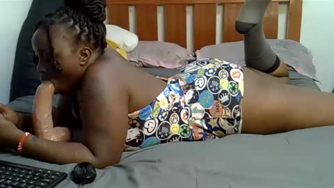 Snapshot of sluttydevil6 chatting on March 2025 08:37:02 PM sluttydevil6 online show from March 2025 08:37:02 PM