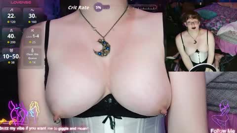 Snapshot of sluttyfrea chatting on May 2026 06:42:01 AM Faye online show from May 2026 06:42:01 AM