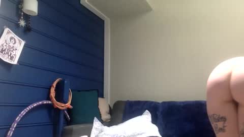 Snapshot of sluttylittlexxx chatting on December 2025 12:48:01 AM SluttyLittleXXX online show from December 2025 12:48:01 AM