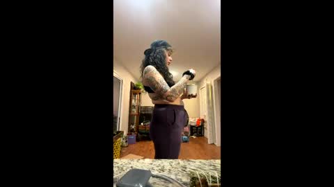 Snapshot of sluttylittlexxx chatting on March 2026 07:15:01 AM SluttyLittleXXX online show from March 2026 07:15:01 AM