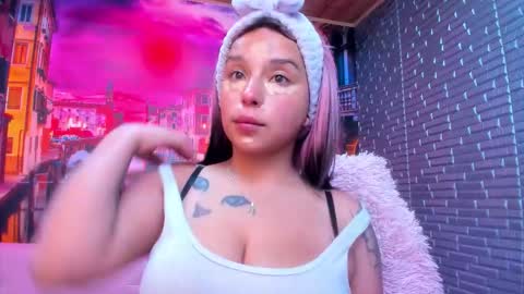 Mariana Torres online show from October 2025 01:45:02 PM