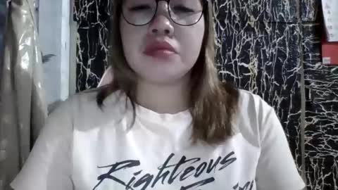 Snapshot of small_boobs59 chatting on December 2024 10:02:01 AM Lovewella online show from December 2024 10:02:01 AM