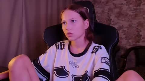 Emma online show from September 2025 04:41:02 PM