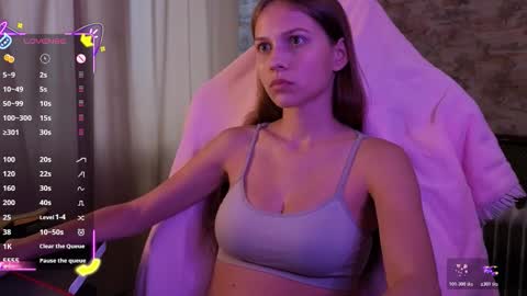 Emma online show from December 2025 08:34:01 AM