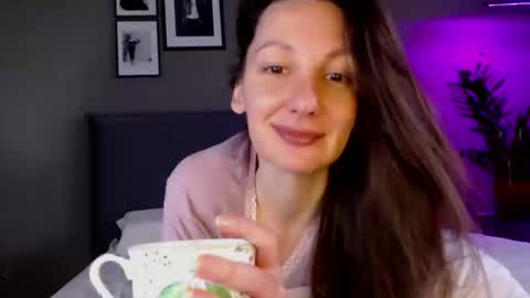 Anna no bbbbybybbabebyy just Anna. And dont call me mom please. online show from February 2025 06:40:01 AM