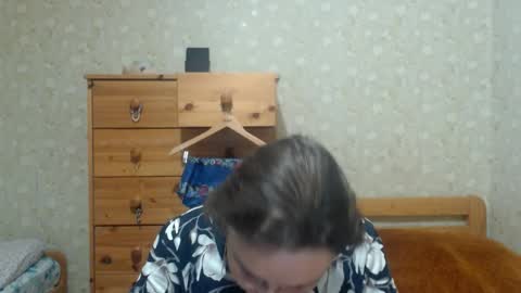 smart_rose online show from November 2025 02:15:01 PM