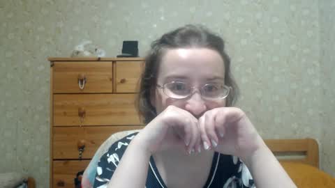 smart_rose online show from April 2026 07:33:01 PM