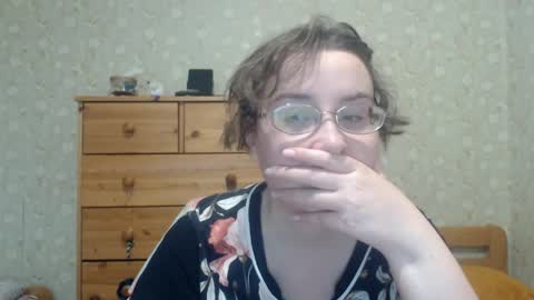 smart_rose online show from April 2026 04:01:01 PM