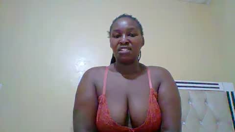 Snapshot of smartqueen1 chatting on May 2026 01:24:02 AM Katerina online show from May 2026 01:24:02 AM