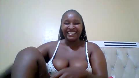 Snapshot of smartqueen1 chatting on May 2026 01:30:02 PM Katerina online show from May 2026 01:30:02 PM