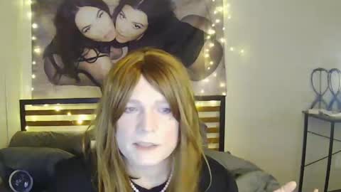 SmashingSamantha online show from October 2025 03:15:01 AM
