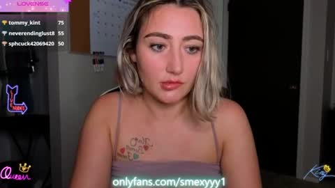 Snapshot of smexy_bun chatting on June 2026 11:42:02 PM Smexy online show from June 2026 11:42:02 PM