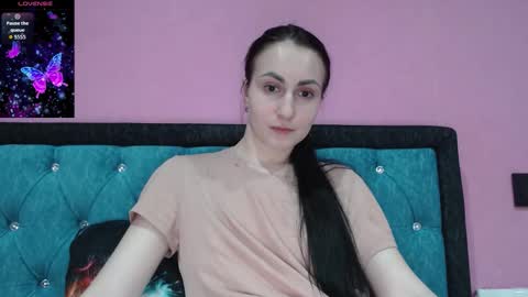 Snapshot of smile_cute_fox chatting on March 2026 12:21:02 PM smile_cute_fox online show from March 2026 12:21:02 PM