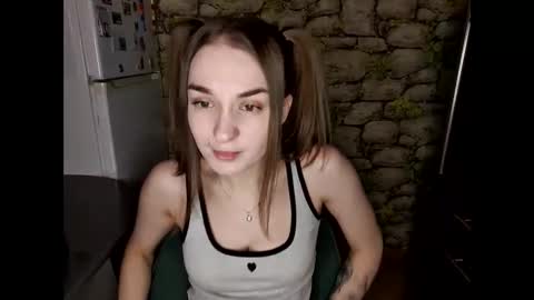 SmileForMe29x online show from February 2025 04:50:01 AM